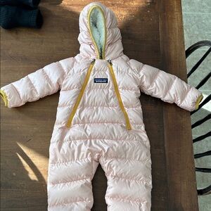 Patagonia hi-loft down sweater infant bunting